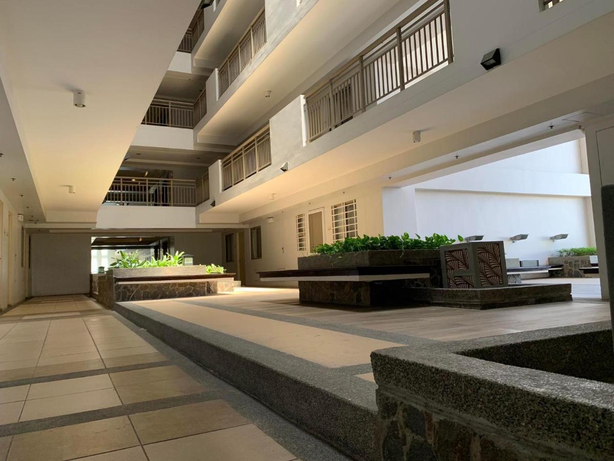 Ramiro Haven Staycation Manila Exterior foto