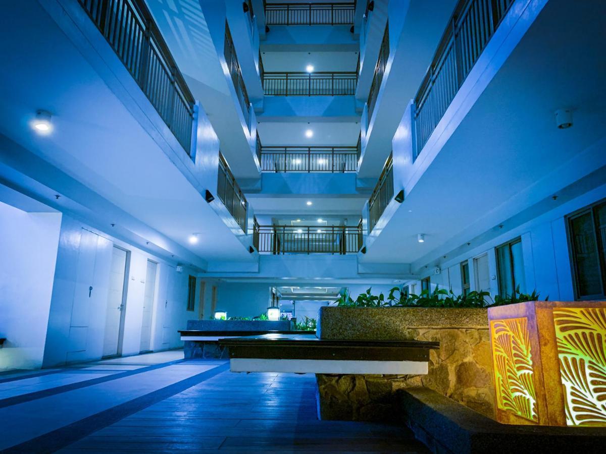 Ramiro Haven Staycation Manila Exterior foto